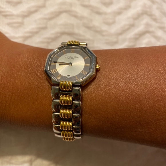 AUTHENTIC CHRISTIAN DIOR WATCH - Picture 7 of 9